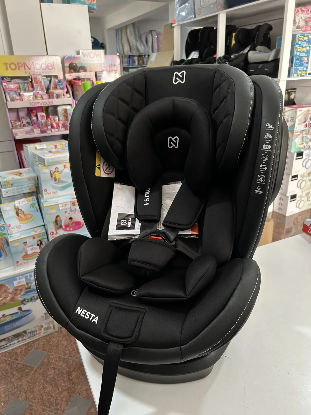 nesta-istrong-autosjedalica-black