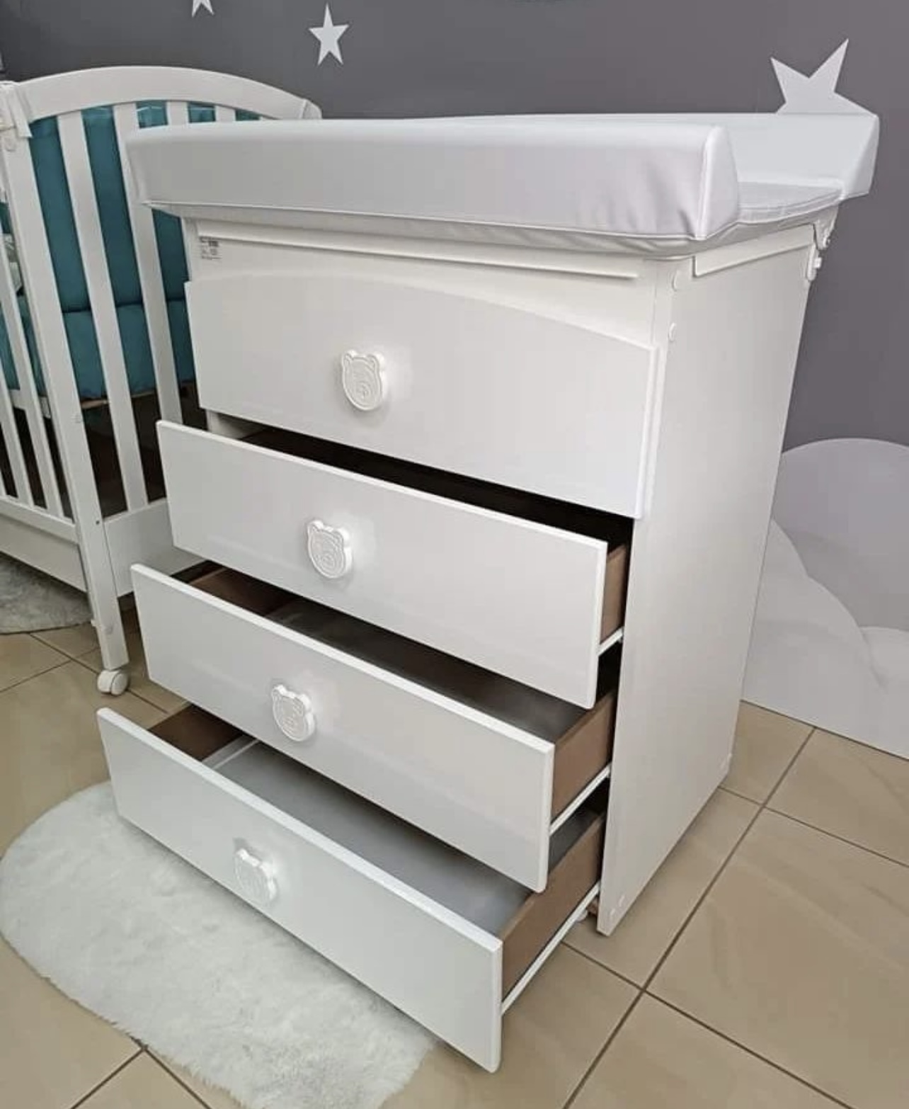 komoda-za-presvlacenje-ana