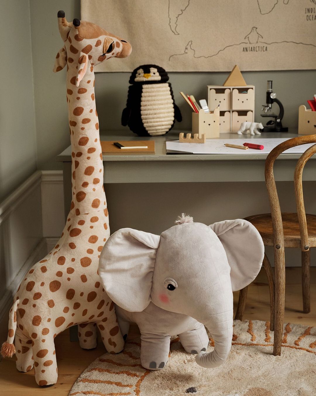 plisana-zirafa-70cm